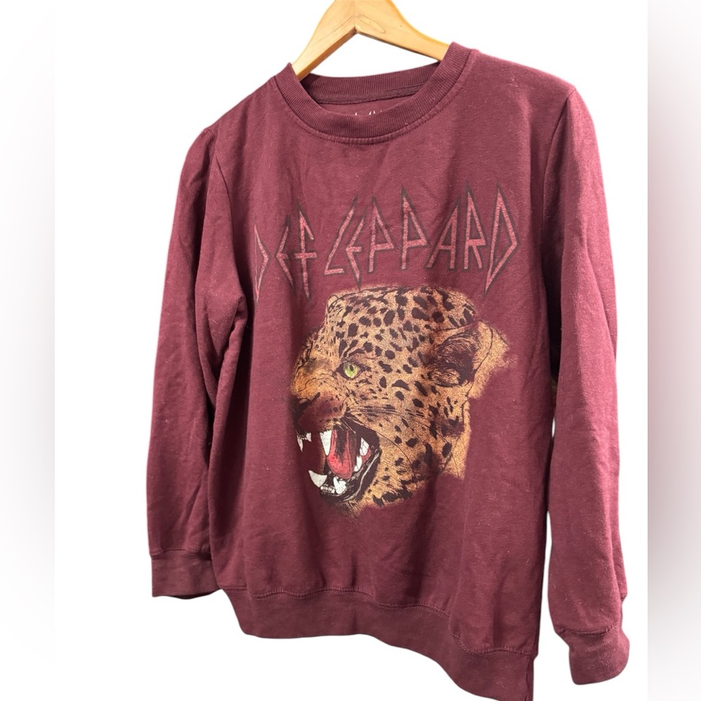 Def LeopardSweatshirt - Picture 2 of 4